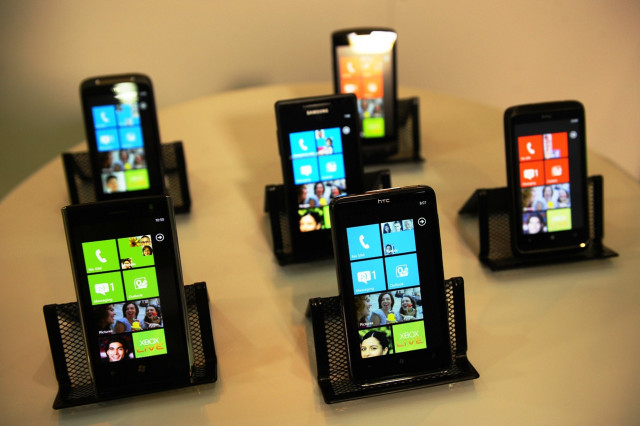 microsoft s windows phone 7 to challenge iphone android microsoft s windows phone 7 to challenge iphone android