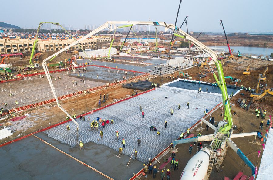 Aerial photo taken on January 28, 2020 shows the construction site of Huoshenshan Hospital in Wuhan. PHOTO: XINHUA