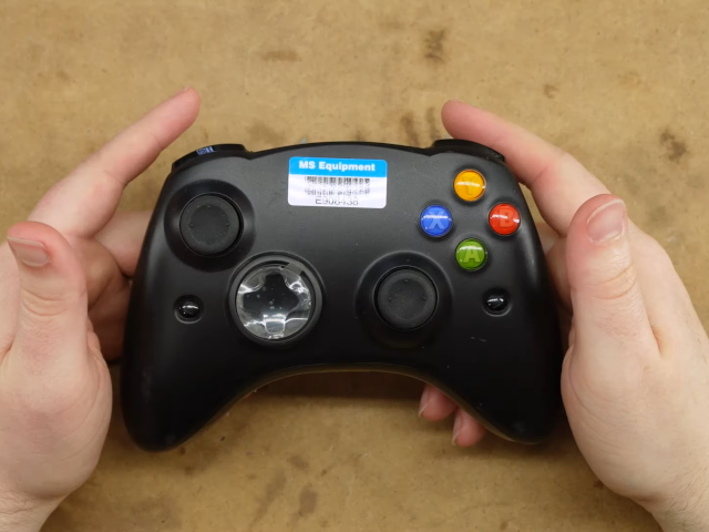 youtuber discovers rare xbox controller prototype