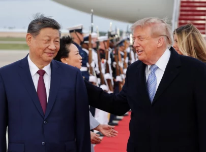 xi receives rare us airport welcome from trump first lady xi receives rare us airport welcome from trump first lady