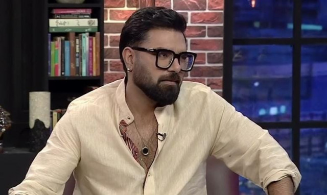 yasir hussain calls out cosmetic surgery trends in showbiz yasir hussain calls out cosmetic surgery trends in showbiz
