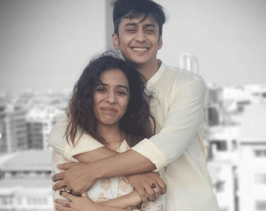 yasra rizvi wishes husband birthday with a heartfelt note