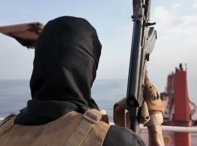 yemeni army says it foiled houthi boat attack near red sea islands