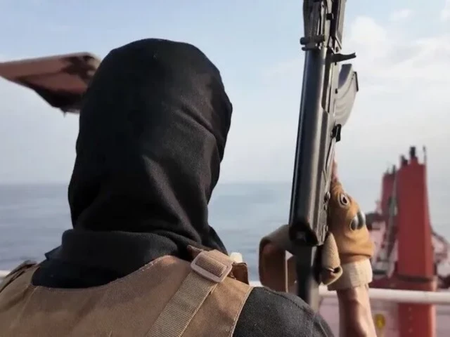 Yemeni army says it foiled Houthi boat attack near Red Sea islands