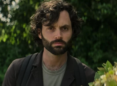 you season 5 returns on netflix with killer finale release date announced you season 5 returns on netflix with killer finale release date announced