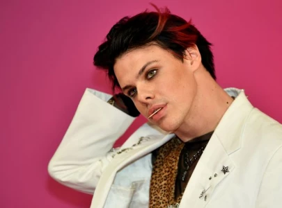 yungblud says he s pansexual and f d everyone under the sun