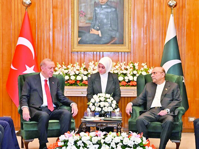turkish president recep tayyip erdogan meets president asif ali zardari at aiwan e sadr photo app