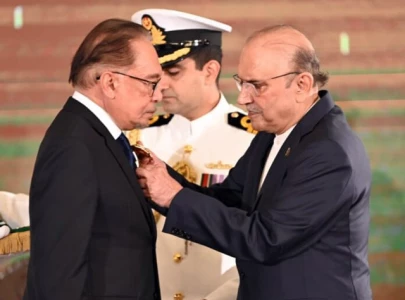 malaysian pm conferred nishan e pakistan malaysian pm conferred nishan e pakistan