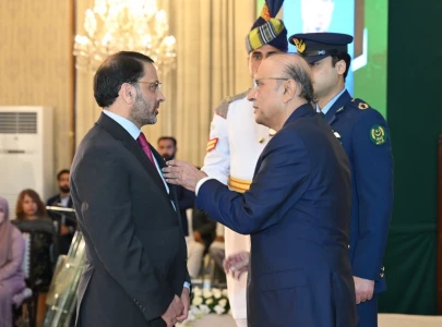 zardari confers tamgha i imtiaz on paccc president naveed anwar chaudhry