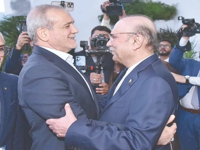 the visiting iranian president dr masoud pezeshkian and president asif ali zardari at aiwan e sadr