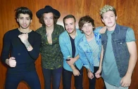 zayn malik rejoins one direction