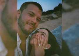 zoey deutch and jimmy tatro engaged after four years of dating zoey deutch and jimmy tatro engaged after four years of dating