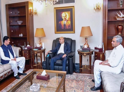 pti govt faces ouster as centre weighs k p options pti govt faces ouster as centre weighs k p options